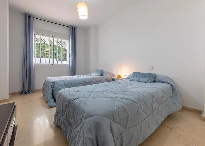 Standard Zimmer mit zwei Einzelbetten